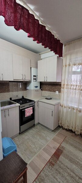 Pantelimon Carrefour, Liceul Lucian Blaga, 2 camere